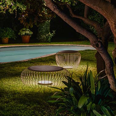 Vibia Meridiano | Luminaria de pared, pie y sobremesa para exterior
