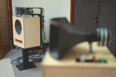Klipsch Ojas kO-R1 lifestyle